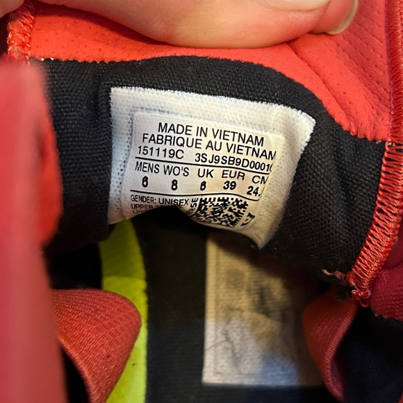 Converse Chuck Taylor 11 High Top Red Sz 8 - Picture 6 of 11